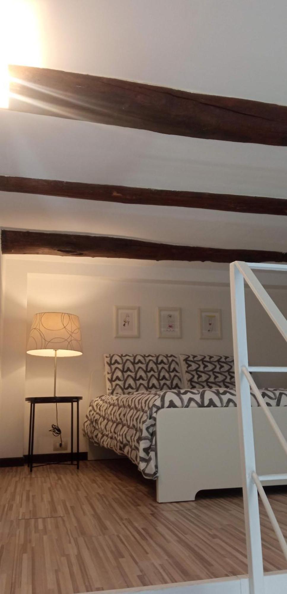 Akihome Portanova Napels Buitenkant foto
