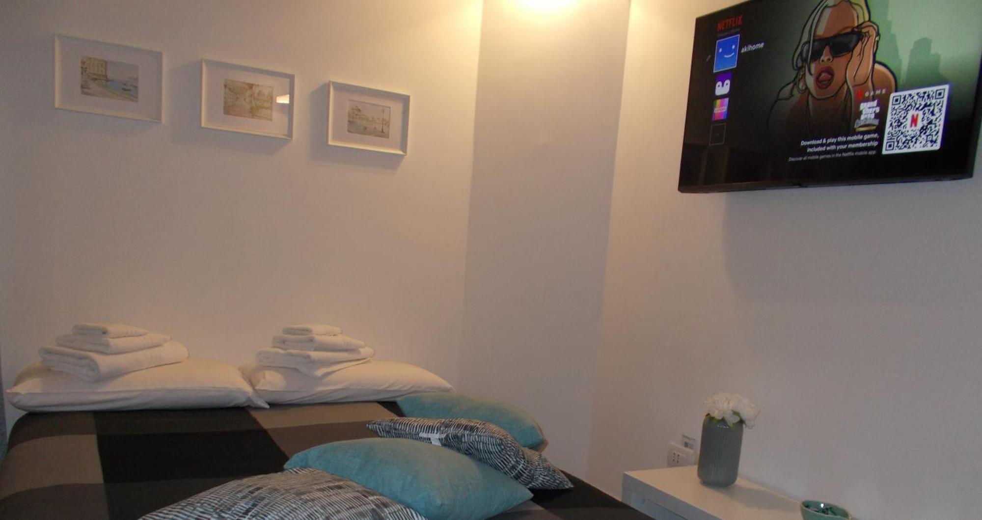 Akihome Portanova Napels Buitenkant foto
